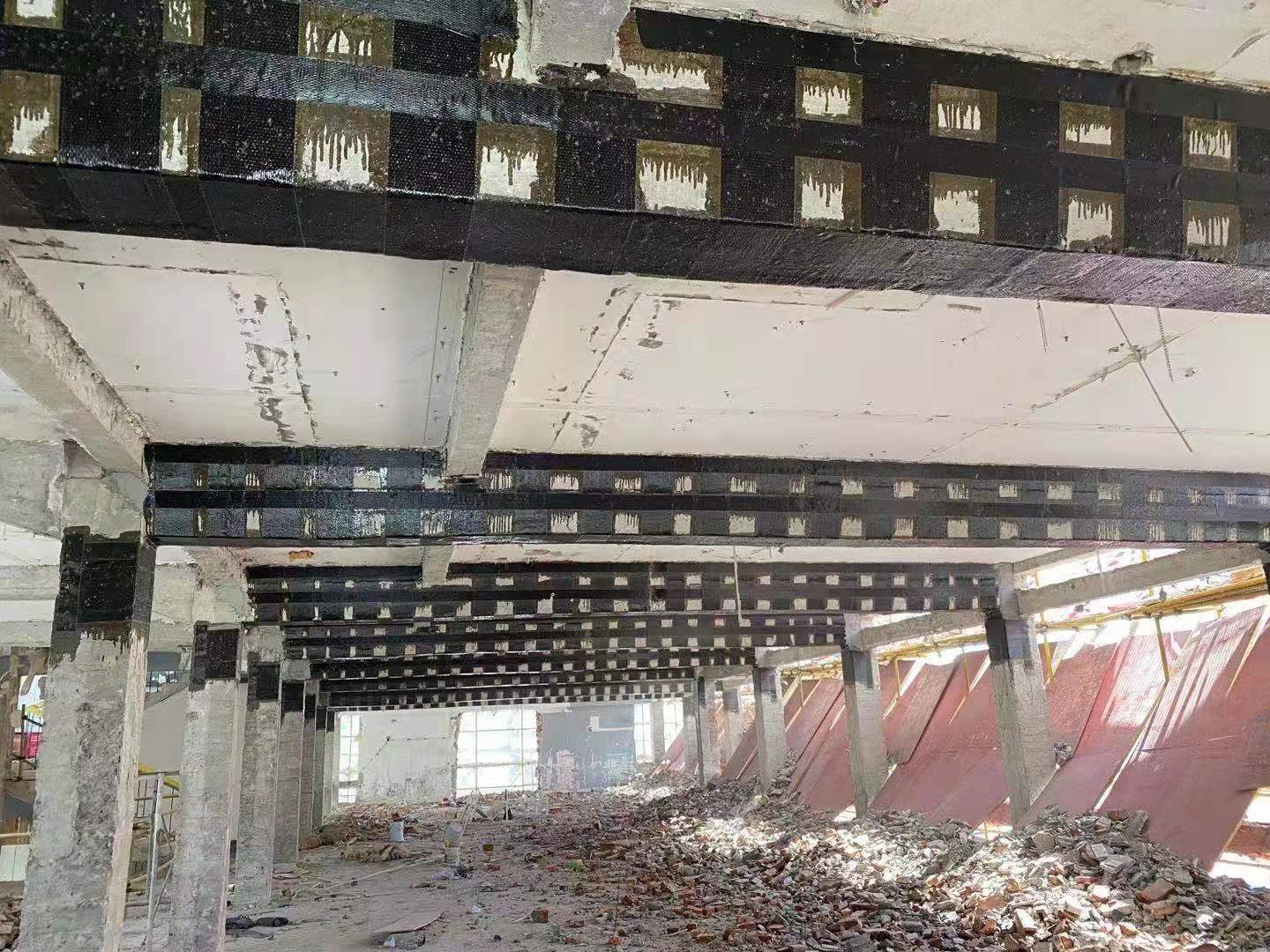 复兴碳纤维加固对症处理好房屋